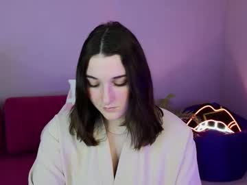 Anniedodge Chaturbate stream image from October 16, 2025