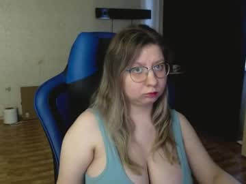 Richemily Chaturbate stream image from October 16, 2025