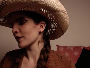 Alahia_Sky Chaturbate stream image from October 16, 2025