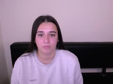 Alinaasti_ Chaturbate stream image from October 16, 2025