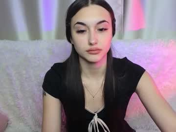 Melissapristine Chaturbate stream image from October 16, 2025