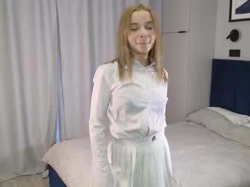 Flower_Princess3 Chaturbate stream image from October 16, 2025