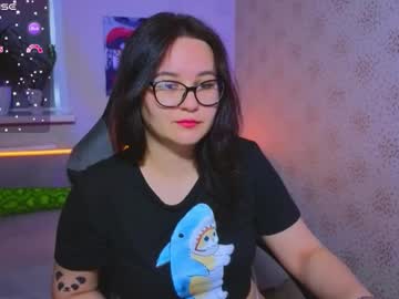 Esterplayful Chaturbate stream image from October 16, 2025