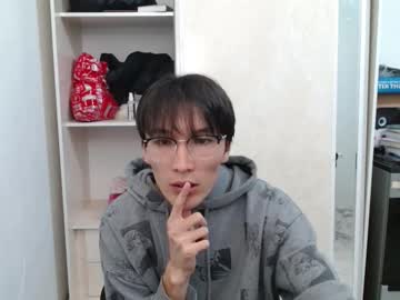Zengom Chaturbate stream image from October 16, 2025