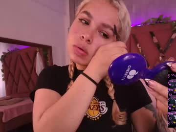 Haelycute Chaturbate stream image from October 16, 2025