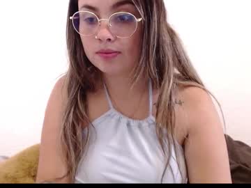 Mel_Hook06 Chaturbate stream image from October 16, 2025