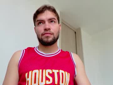 Alextwunkk Chaturbate stream image from October 16, 2025