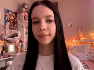 Little_Milou Chaturbate stream image from October 16, 2025