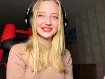 Marianelahalbershtam Chaturbate stream image from October 16, 2025