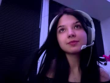 Roxiepiurkowski stream image from October 16, 2025