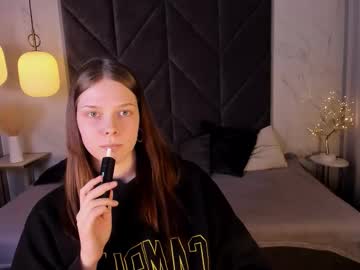 Enchantedleah Chaturbate stream image from October 16, 2025
