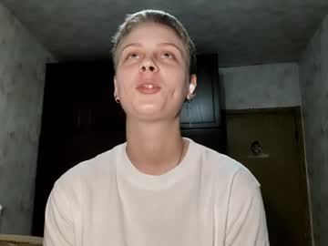 Jaclynstreitenberge Chaturbate stream image from October 16, 2025
