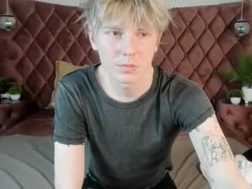 Kevinm1lky Chaturbate stream image from October 16, 2025