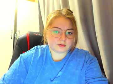 Miapisa Chaturbate stream image from October 16, 2025