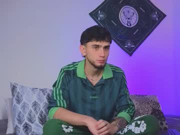 Samevansx Chaturbate stream image from October 16, 2025
