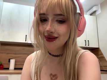 Joellavaranda Chaturbate stream image from October 16, 2025