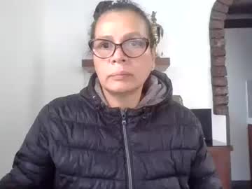 Samanthamature Chaturbate stream image from October 16, 2025