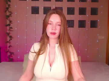Evespace Chaturbate stream image from October 16, 2025