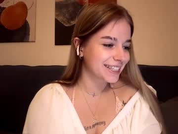 Janniekeneipp Chaturbate stream image from October 16, 2025