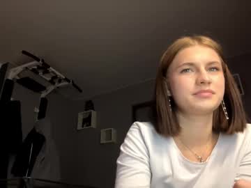 Juanastrefeler Chaturbate stream image from October 16, 2025