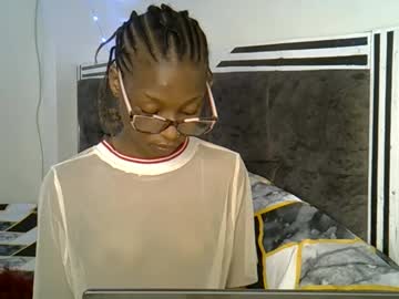 Alexa_Foxxie Chaturbate stream image from October 16, 2025