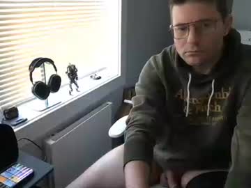 Milo_Uncensored Chaturbate stream image from October 16, 2025