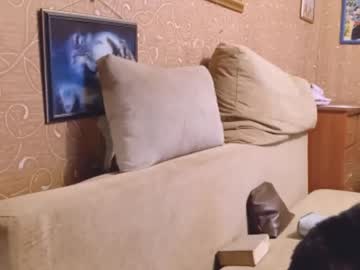 Joannieherzberg Chaturbate stream image from October 16, 2025