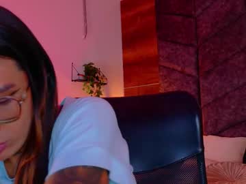 Lauraagomezz__ Chaturbate stream image from October 16, 2025