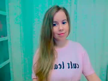 Mika4ever Chaturbate stream image from October 16, 2025