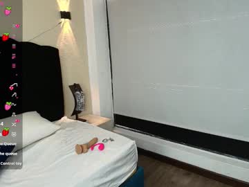 Ambaross Chaturbate stream image from October 16, 2025