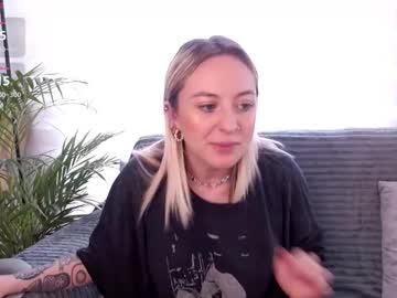 Anttoniia Chaturbate stream image from October 16, 2025