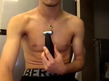 Davidlukaa Chaturbate stream image from October 16, 2025