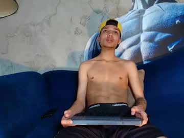 Johnnystoorm Chaturbate stream image from October 16, 2025