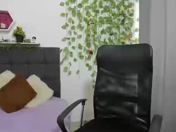 Charlottelabouff Chaturbate stream image from October 16, 2025