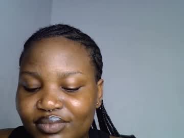 Raw_Queen Chaturbate stream image from October 16, 2025
