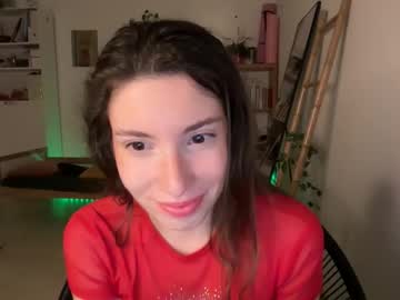 Cringebutcute Chaturbate stream image from October 17, 2025