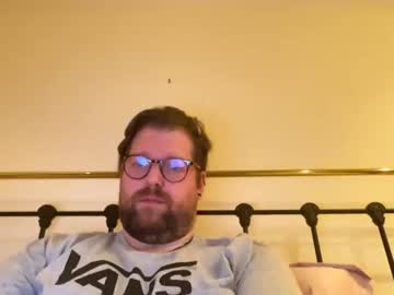 Crouchendtiger Chaturbate stream image from October 17, 2025