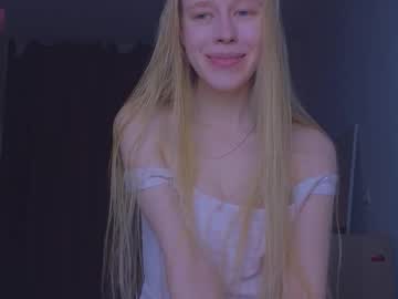 Hihi_Im_Chloe Chaturbate stream image from October 17, 2025