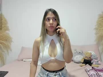 Katiee3 Chaturbate stream image from October 17, 2025