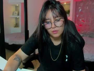 Lunae_555 Chaturbate stream image from October 17, 2025