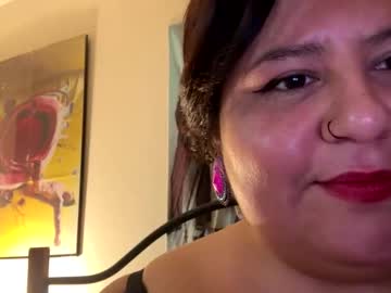 Shndra32 Chaturbate stream image from October 17, 2025