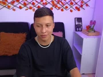 Martin_West Chaturbate stream image from October 17, 2025