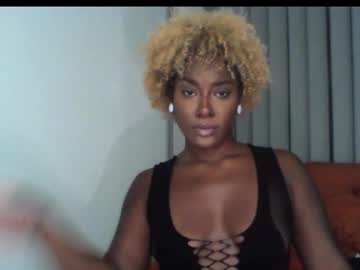 Shexxxclusive Chaturbate stream image from October 17, 2025