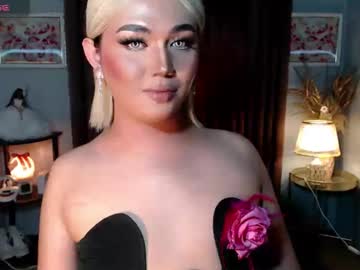 Catherine_Louise Chaturbate stream image from October 17, 2025