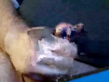 Kyleishuge1 Chaturbate stream image from October 17, 2025