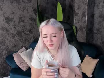 Leslie_Bell Chaturbate stream image from October 17, 2025