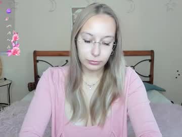 Dina_Sunshine Chaturbate stream image from October 17, 2025