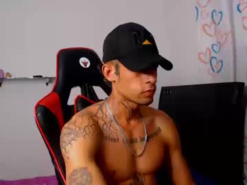 Andres_White Chaturbate stream image from October 17, 2025