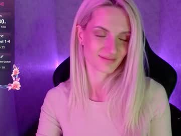 Kimmysnowelite Chaturbate stream image from October 17, 2025