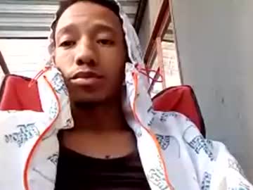 Fallenone21156 Chaturbate stream image from October 17, 2025